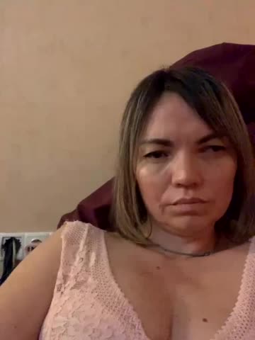 Ella-Pearlie Adult Chat September 15, 2025