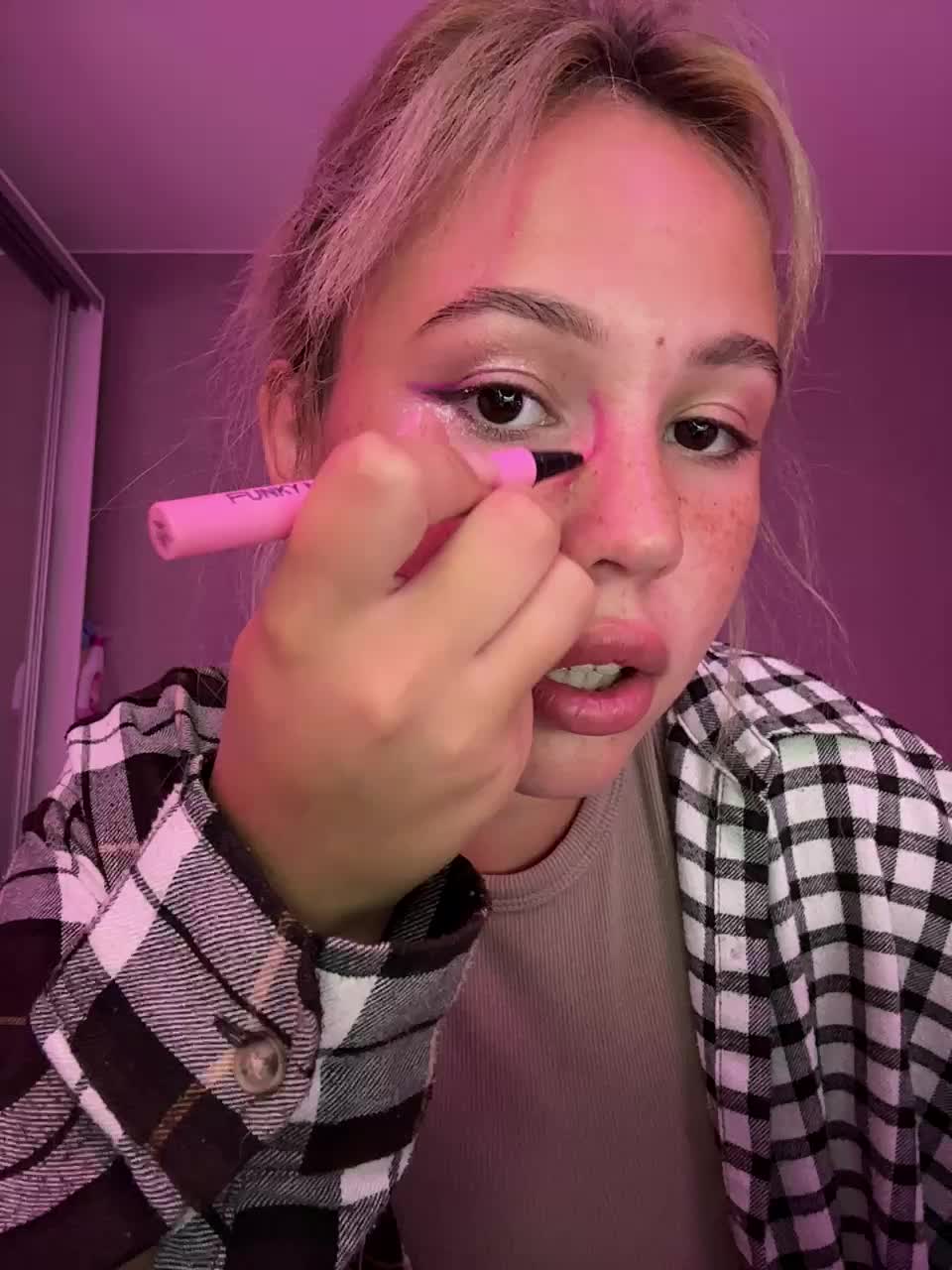 dikidii Adult Chat September 15, 2025