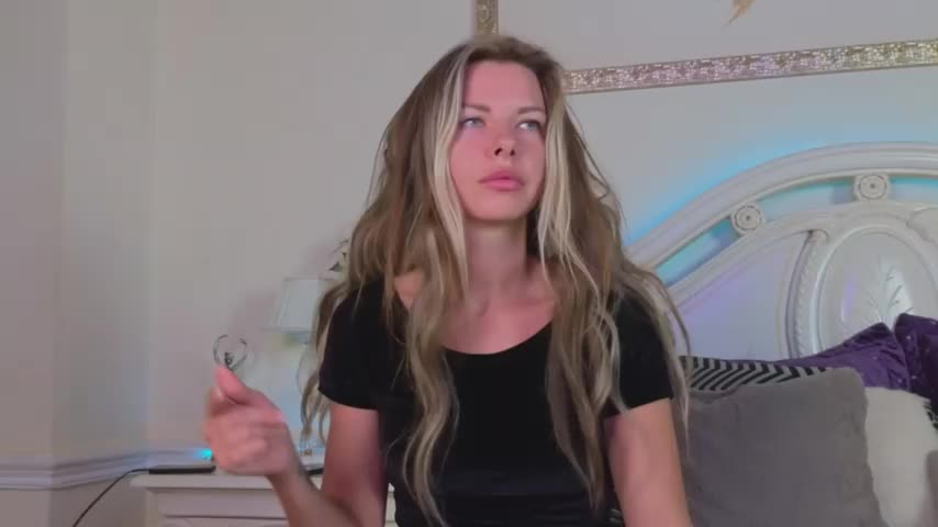 Real_Tini Adult Chat September 15, 2025