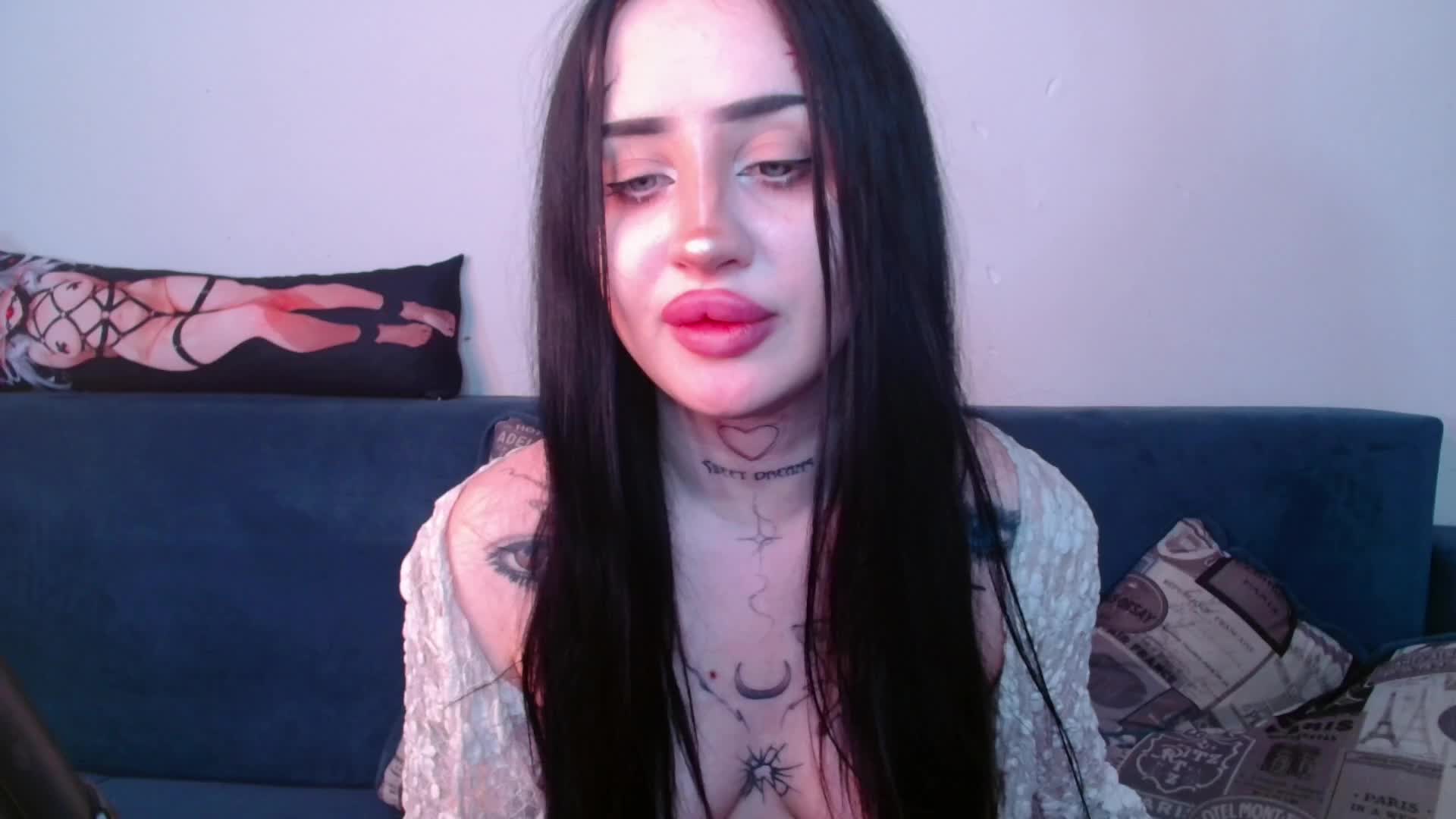 lisa-tatt Adult Chat September 15, 2025