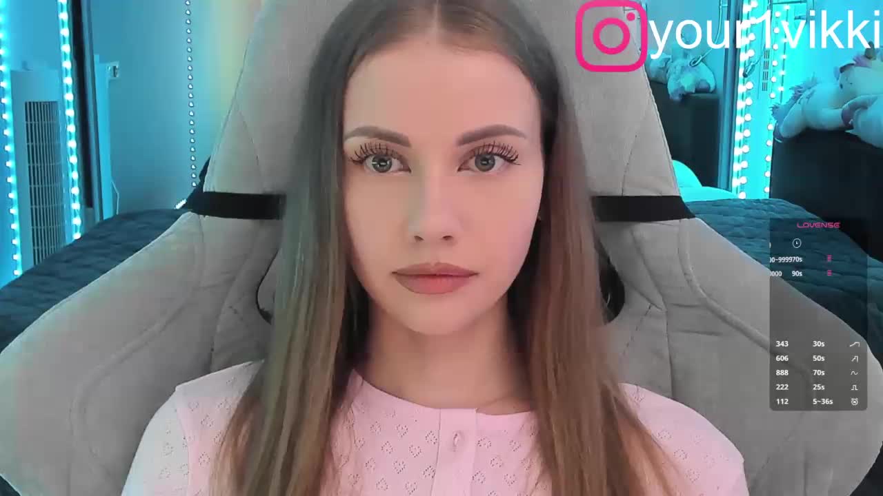 VikkiExtraCheese Adult Chat September 15, 2025