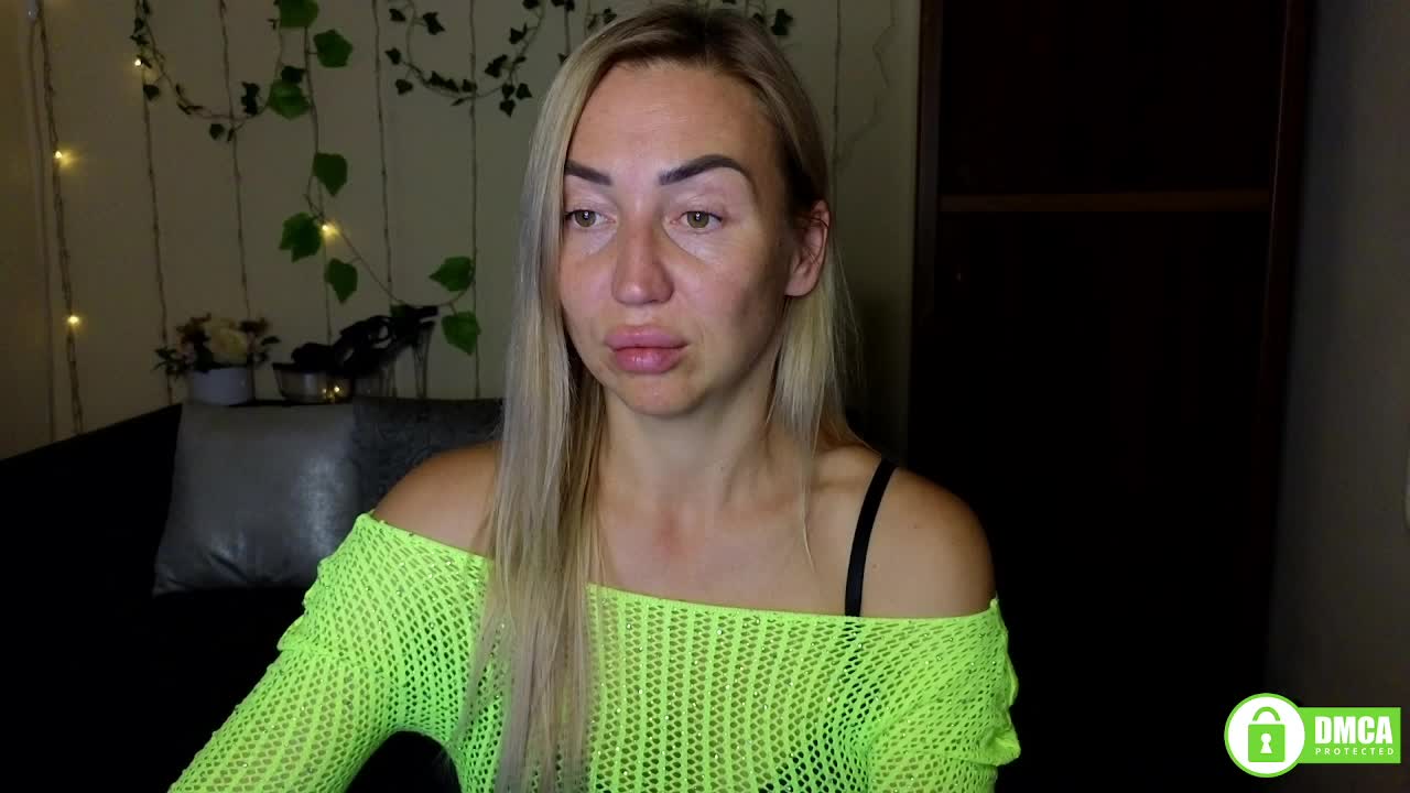 Jullyblondkiss Adult Chat September 15, 2025