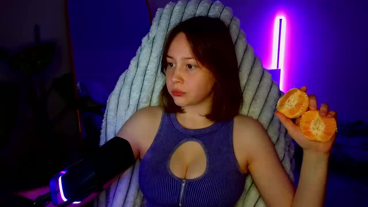 -sweetdreamss- Adult Chat September 15, 2025