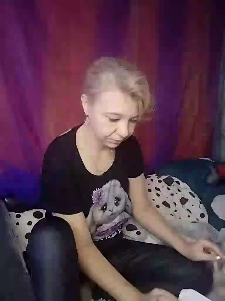 AsyaLorna Adult Chat September 15, 2025