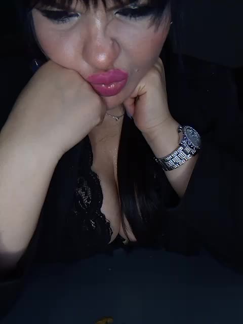 Brunetochkaaa Adult Chat September 15, 2025