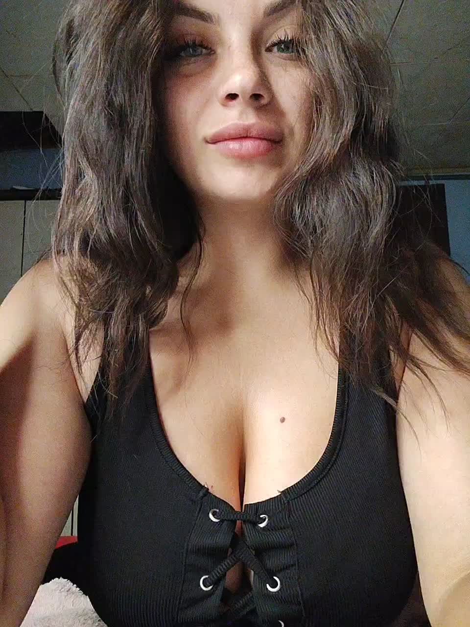 Sweet-Candy88 Adult Chat September 15, 2025