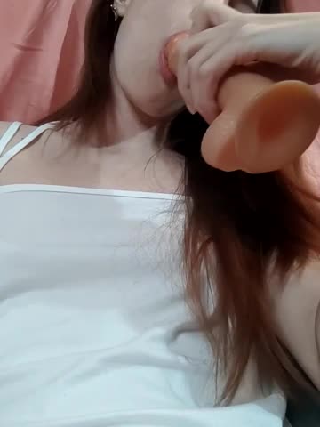 Angie_meow Adult Chat September 15, 2025