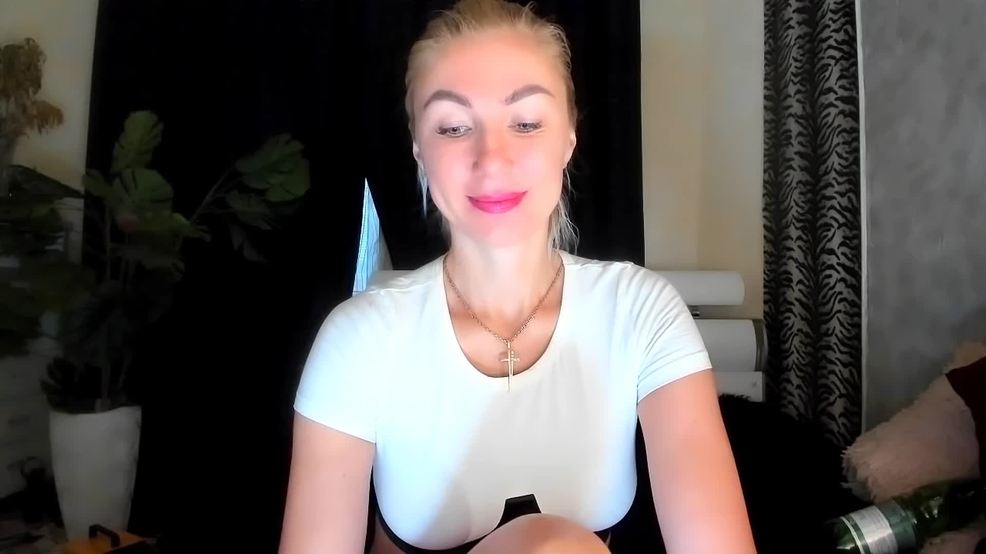 Surreal1 Adult Chat September 15, 2025