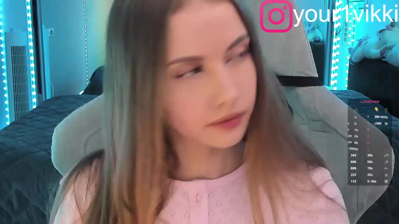 VikkiExtraCheese Adult Chat September 15, 2025