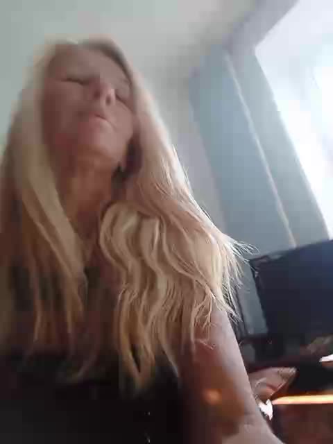 Victoria-sexi Adult Chat September 15, 2025