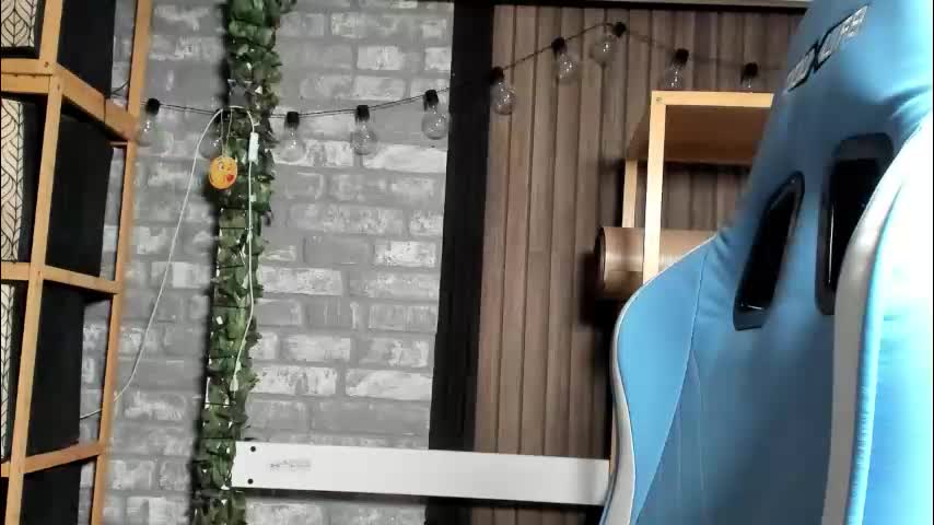 karoline121 Adult Chat September 15, 2025