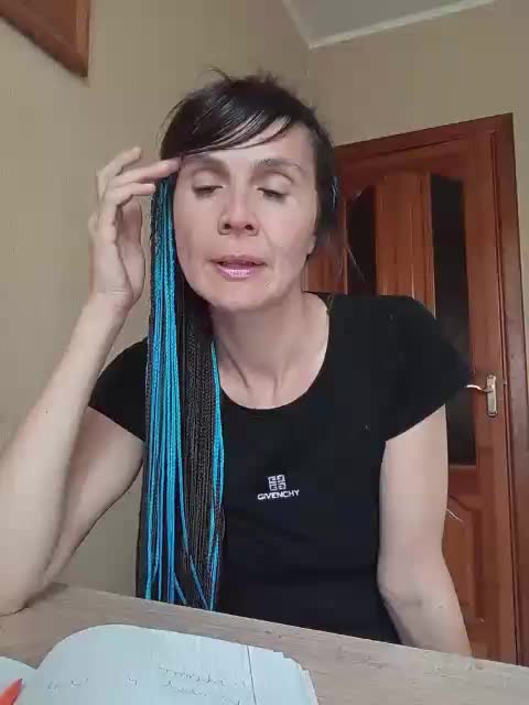 Hellenalonenochka Adult Chat September 16, 2025