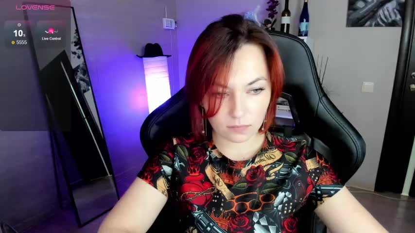 Serena_Woods Adult Chat September 16, 2025