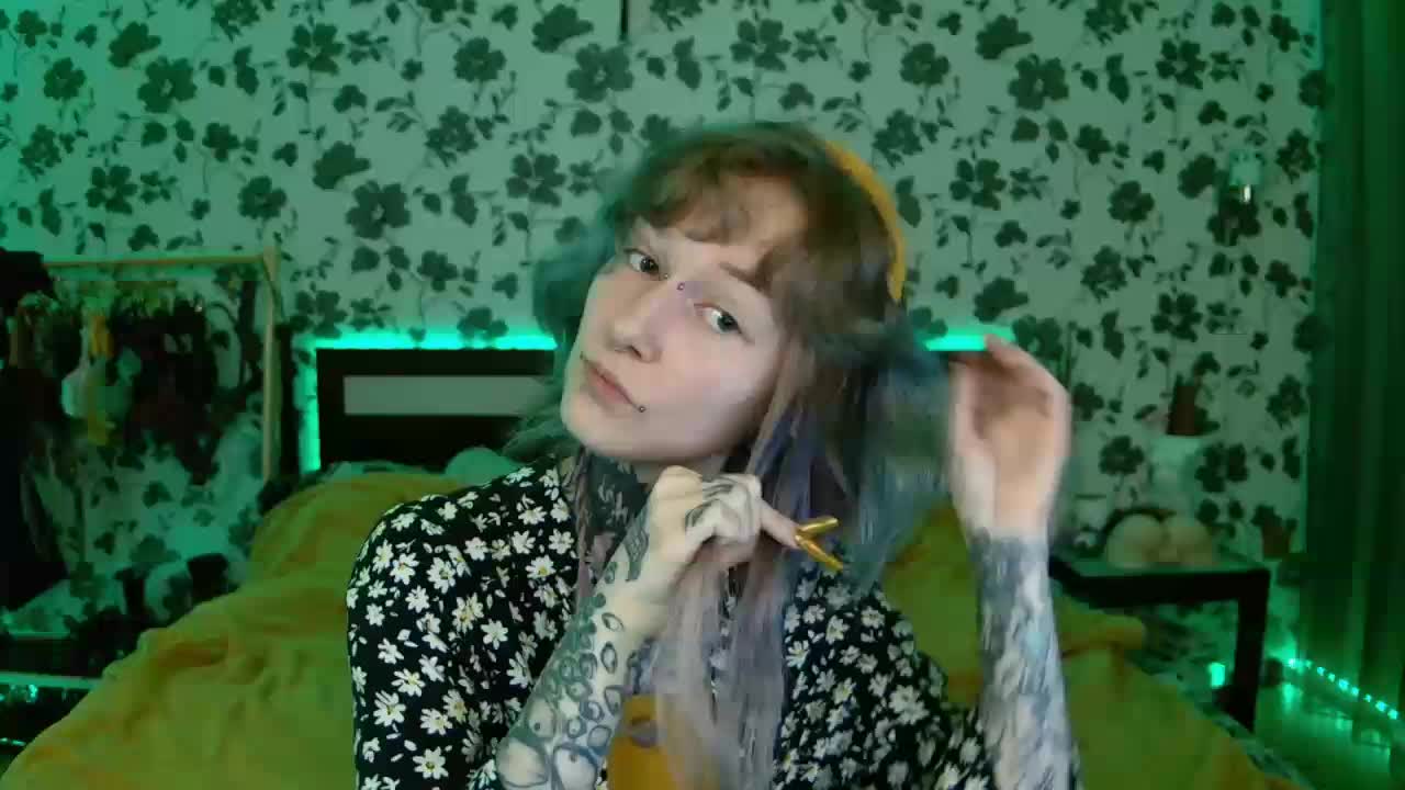 LittleSpaceMouse- Adult Chat September 16, 2025