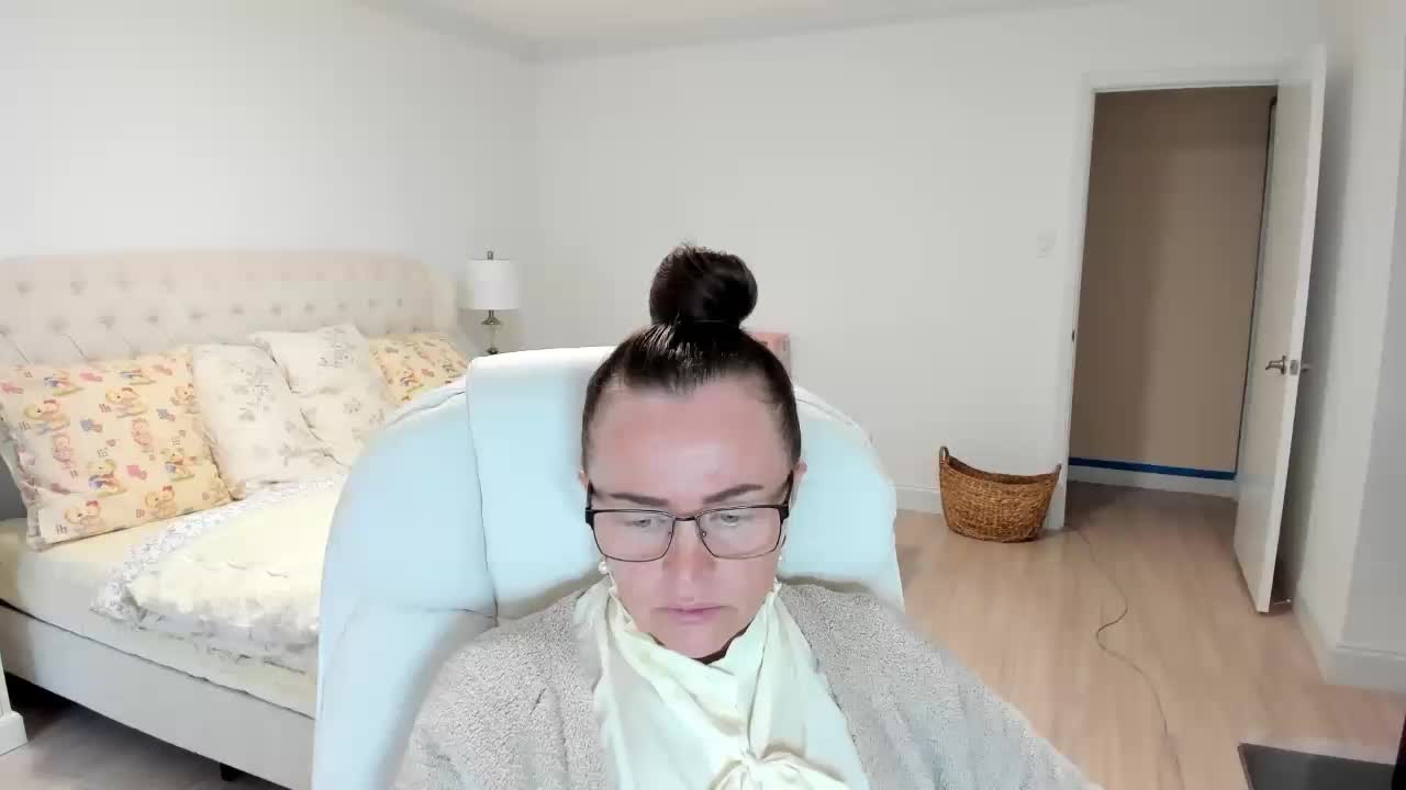 -Michelle- Adult Chat September 16, 2025