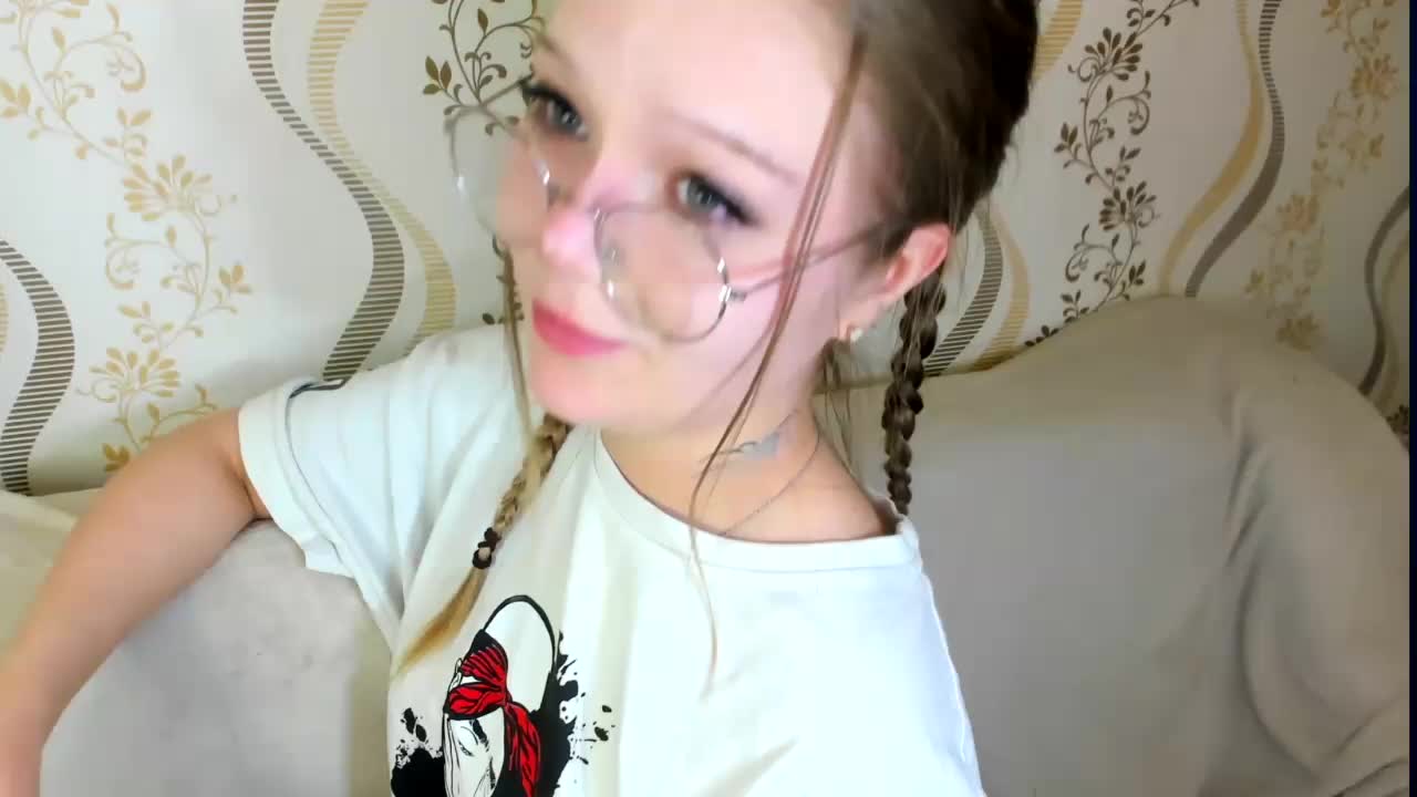 MelMooon Adult Chat September 16, 2025