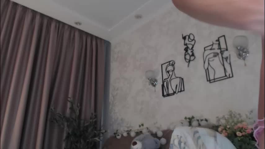 emilly_angel Adult Chat September 16, 2025