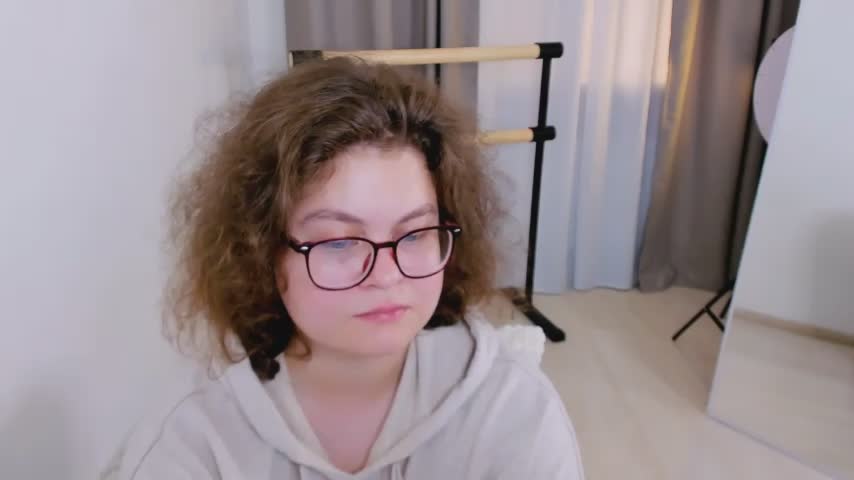 Sashy_Way Adult Chat September 16, 2025