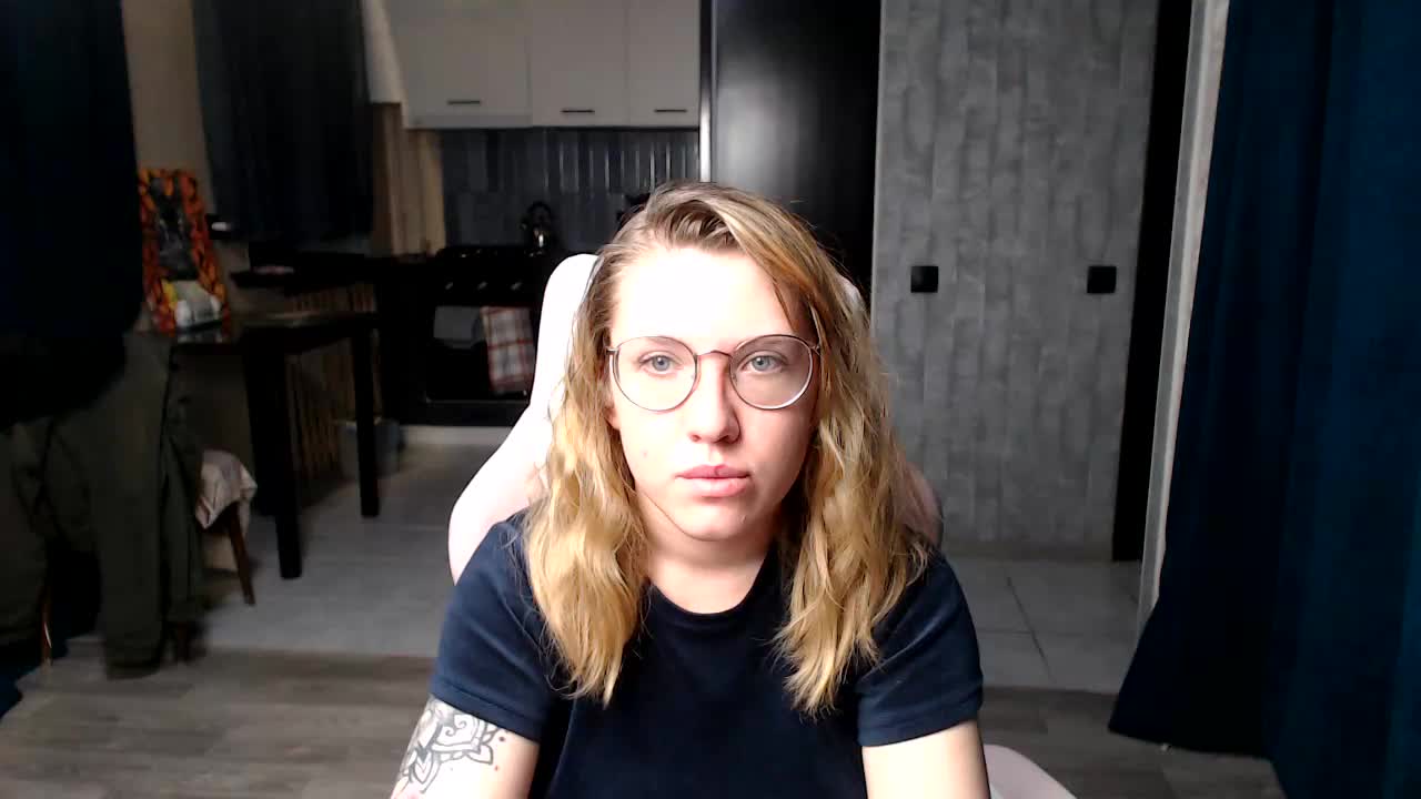 Regimasmile Adult Chat September 16, 2025