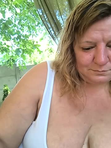 jusichka Adult Chat September 16, 2025