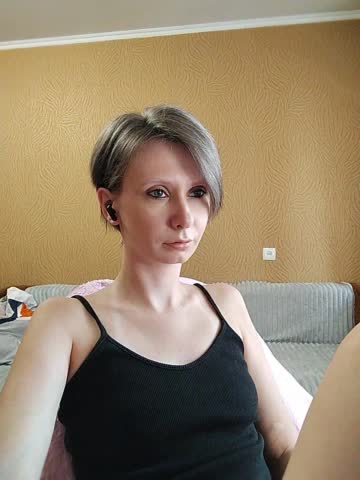 -Christina- Adult Chat September 16, 2025