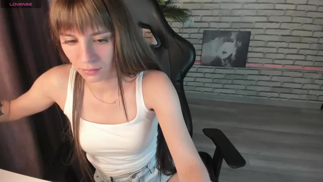 emy-angel1 Adult Chat September 16, 2025