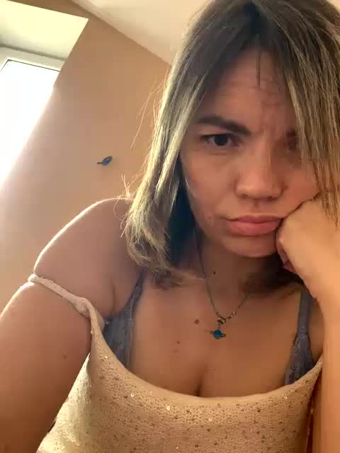 Ella-Pearlie Adult Chat September 16, 2025