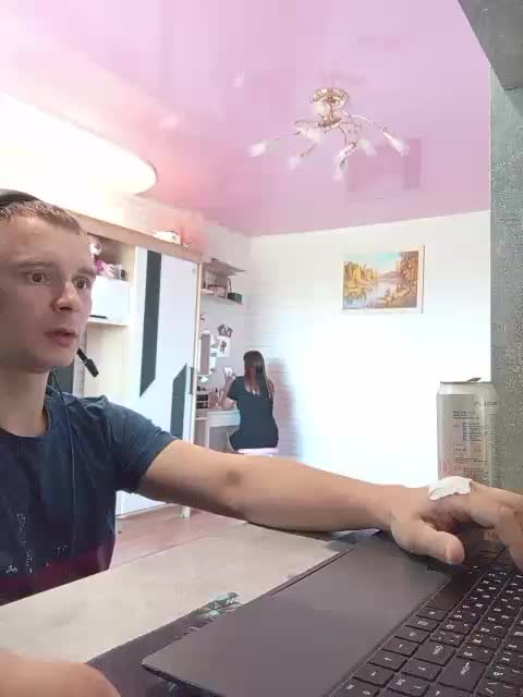 Niki233221 Adult Chat September 16, 2025