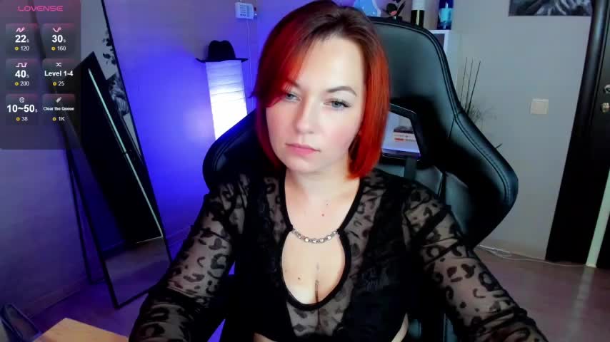 Serena_Woods Adult Chat September 16, 2025