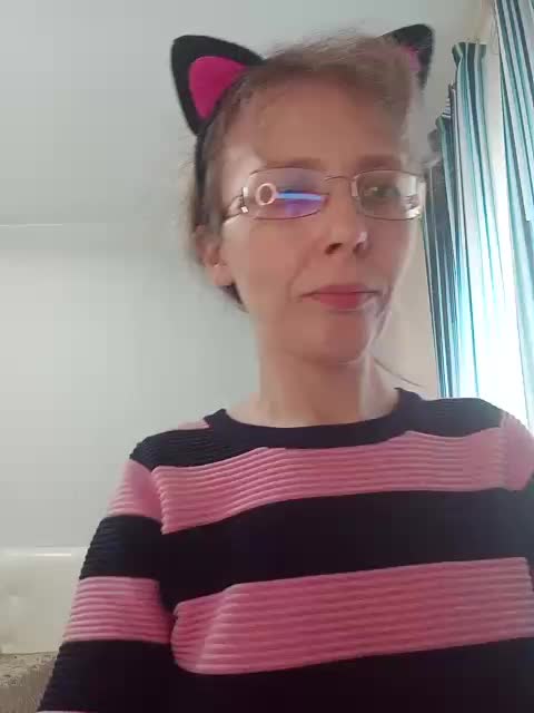 -Queen-Margo- Adult Chat September 17, 2025