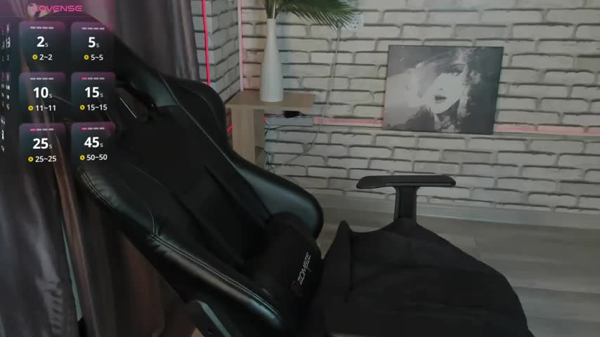 lasly_moon Adult Chat September 17, 2025