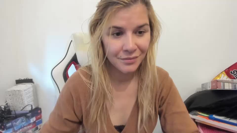 artsyandcraftsy_ Adult Chat September 16, 2025