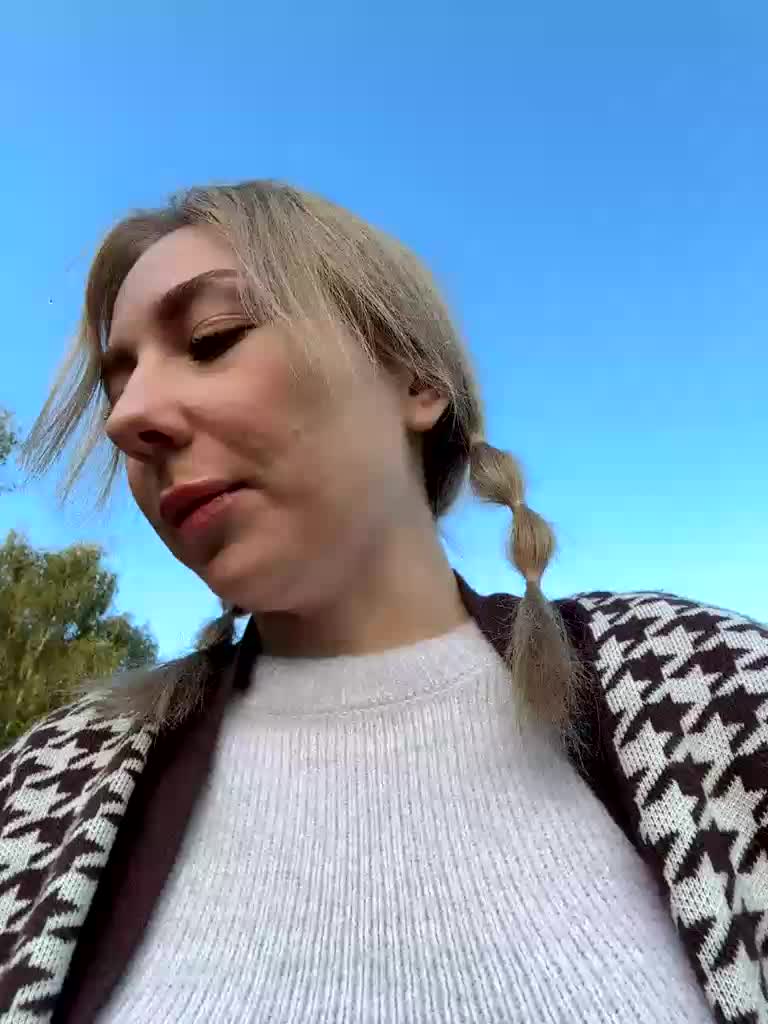 CHERRY-LADY- Adult Chat September 17, 2025