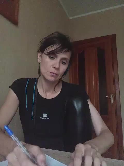 Hellenalonenochka Adult Chat September 16, 2025