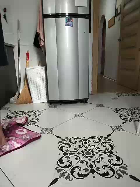 MonicaMilf Adult Chat September 17, 2025