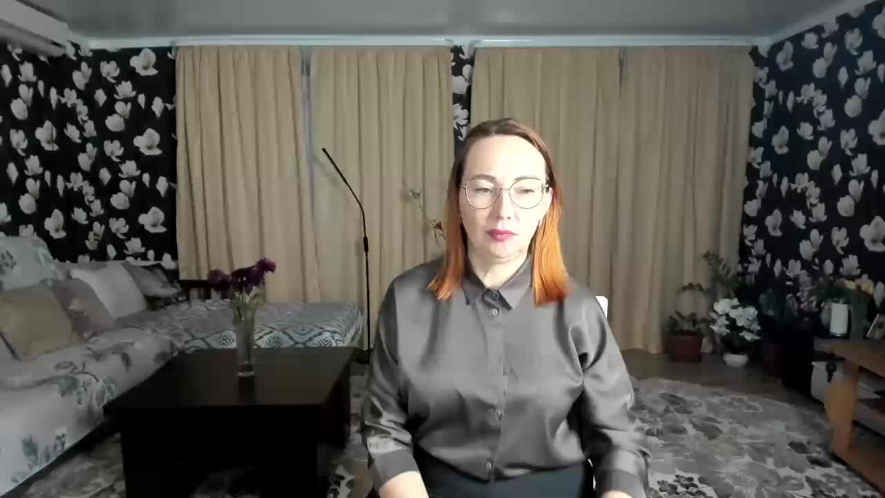 Pink-Lips Adult Chat September 17, 2025