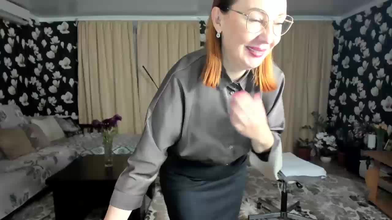 Pink-Lips Adult Chat September 17, 2025