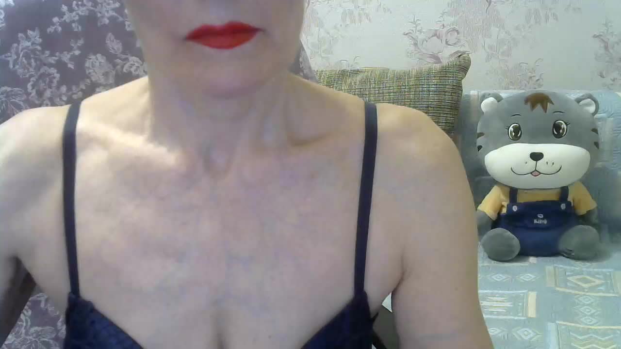 Red-Rose-777 Adult Chat September 17, 2025