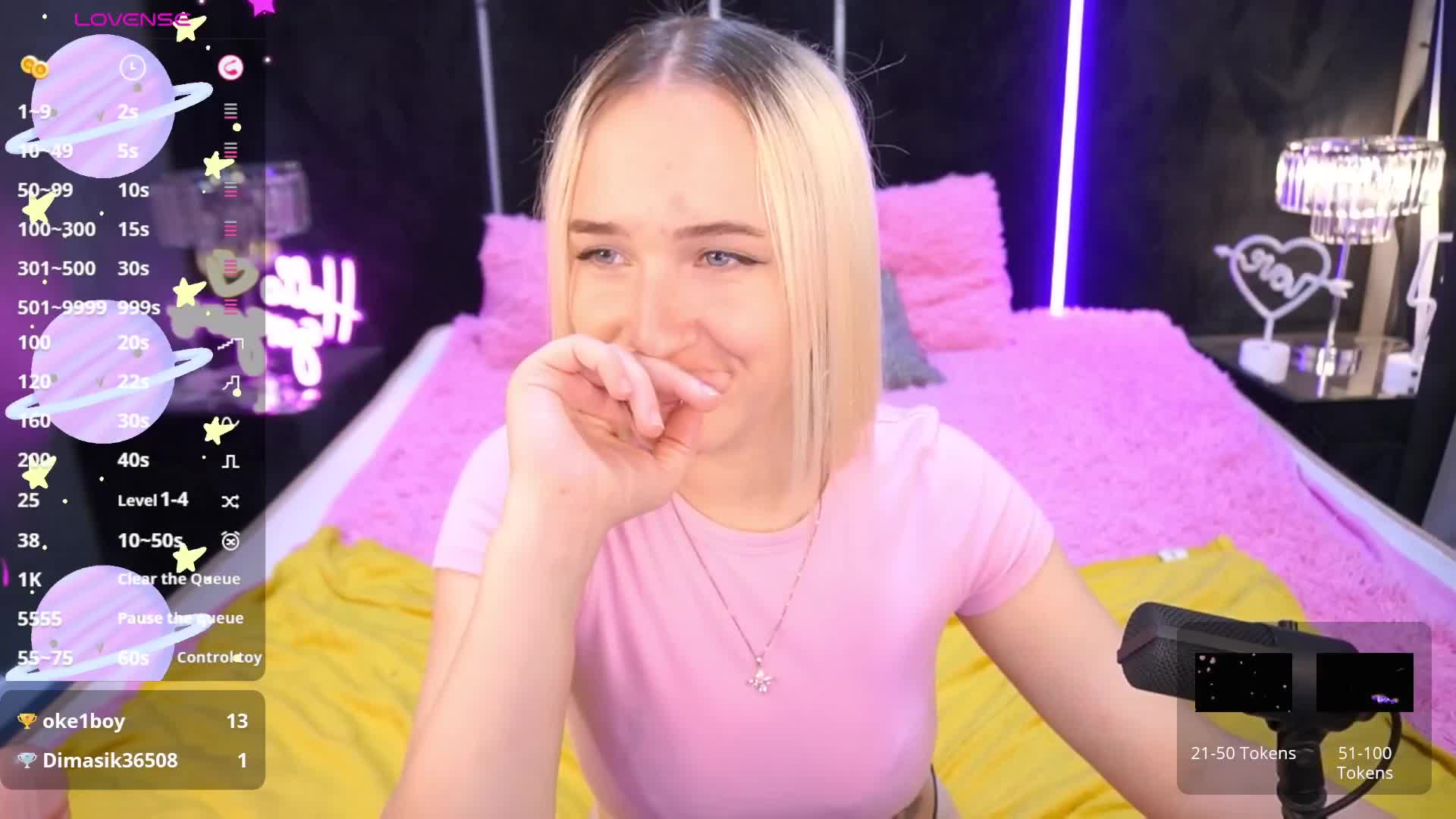 LilElfie Adult Chat September 17, 2025