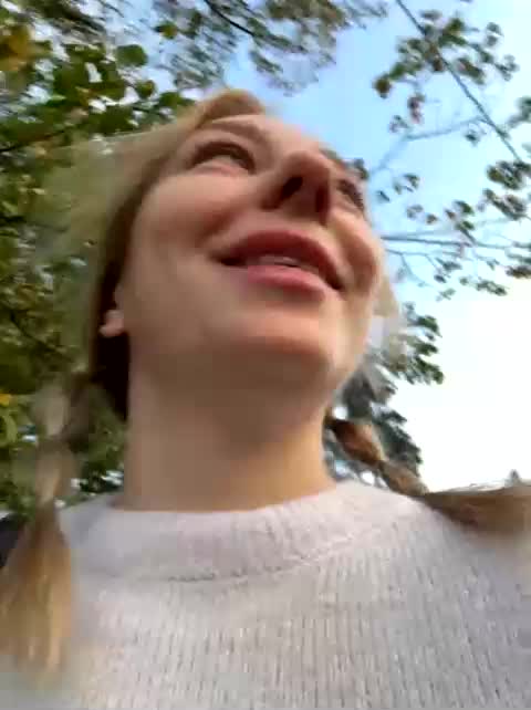 CHERRY-LADY- Adult Chat September 17, 2025