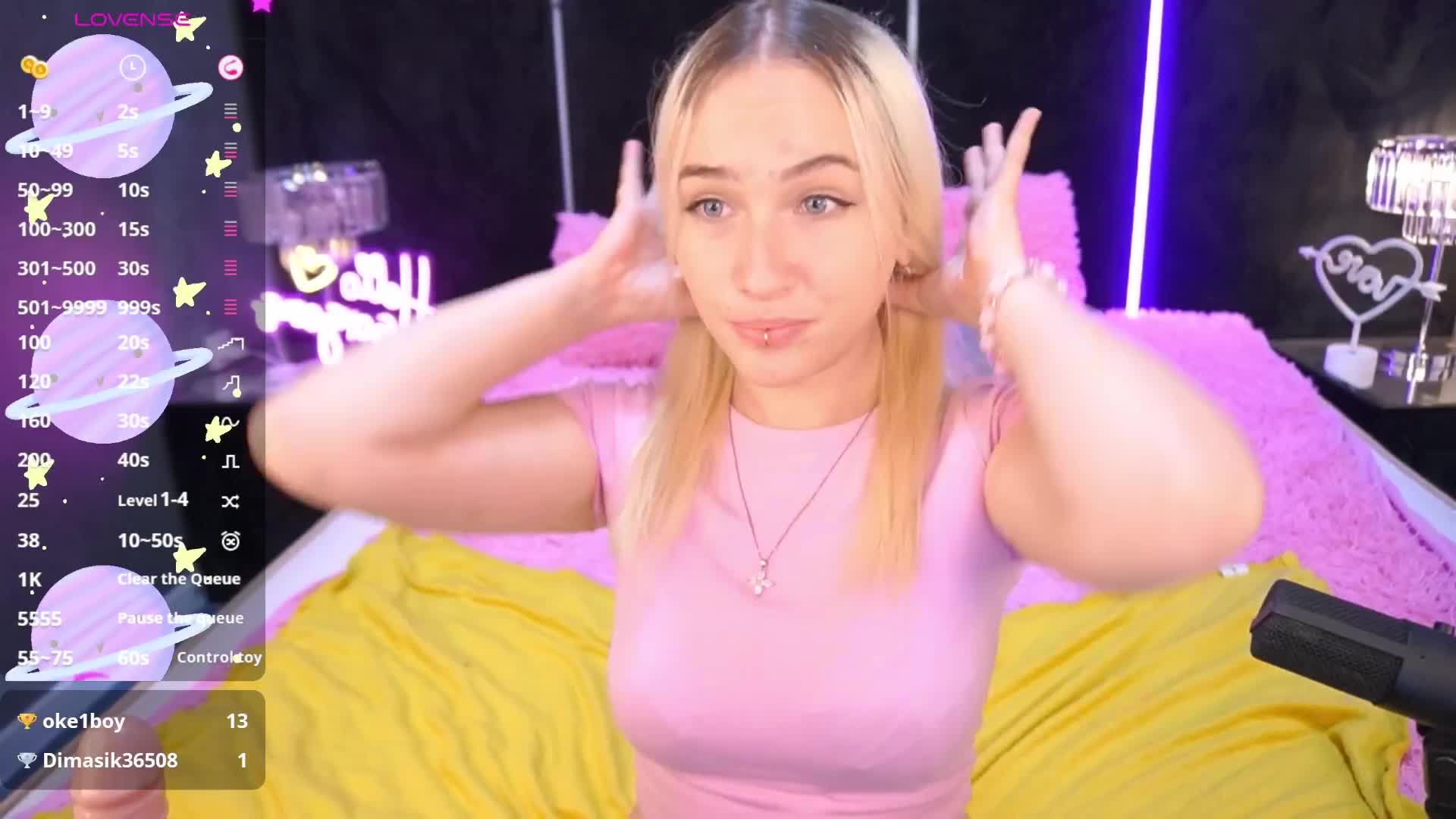 LilElfie Adult Chat September 17, 2025