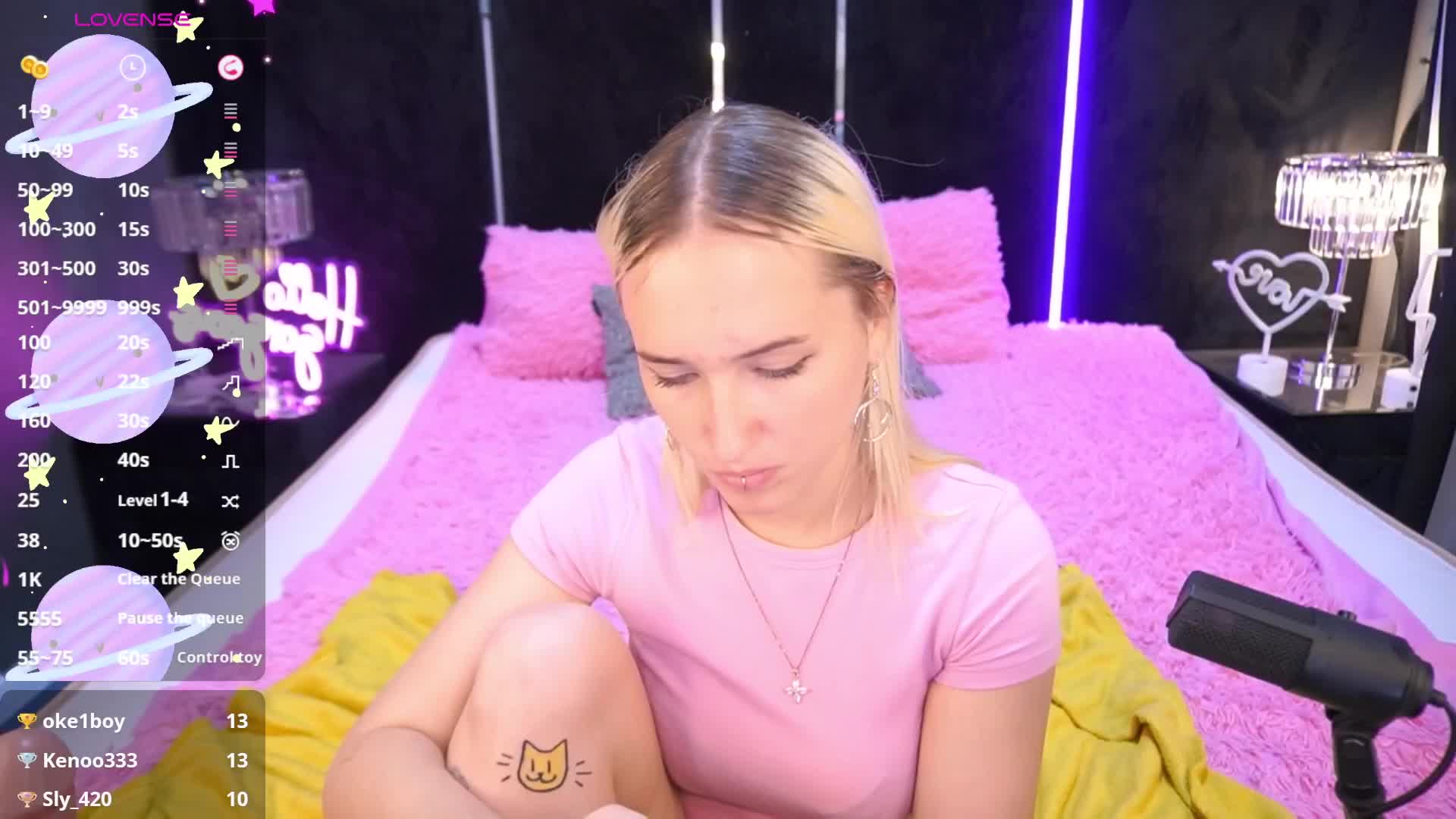 LilElfie Adult Chat September 17, 2025