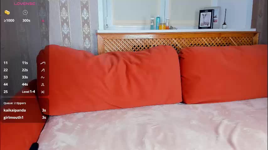 maay_flowers Adult Chat September 17, 2025