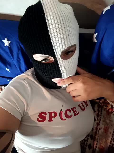 Kiss-Kissaa Adult Chat September 17, 2025