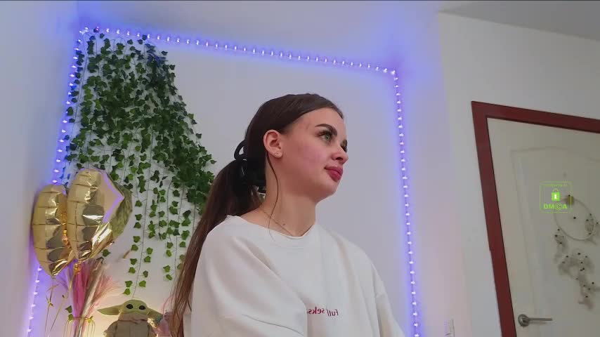 KristenSayles Adult Chat September 17, 2025