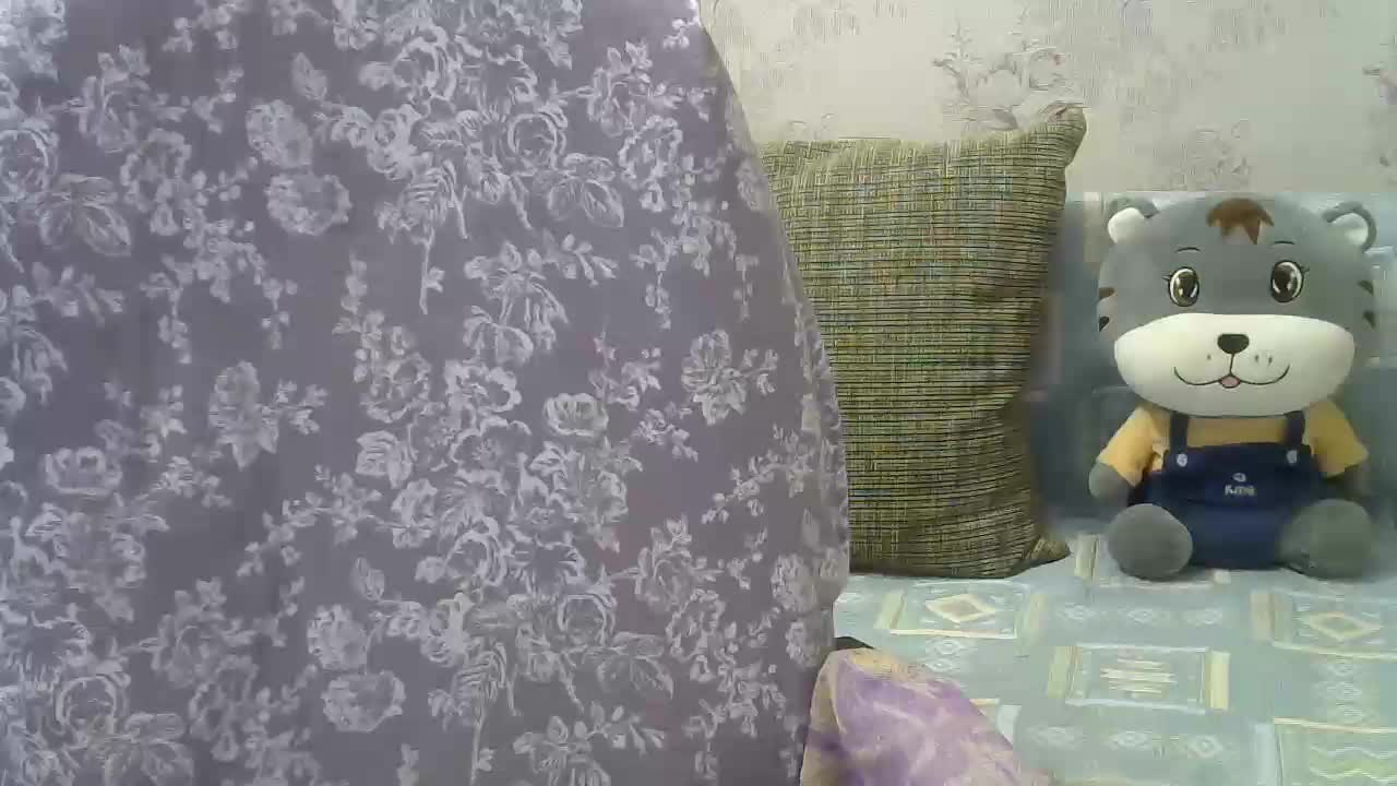 Red-Rose-777 Adult Chat September 17, 2025