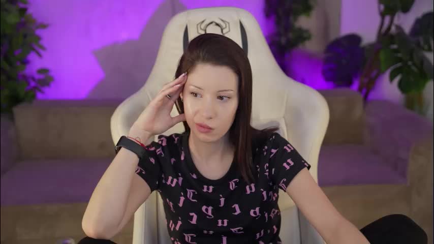 kira0541 Adult Chat September 17, 2025