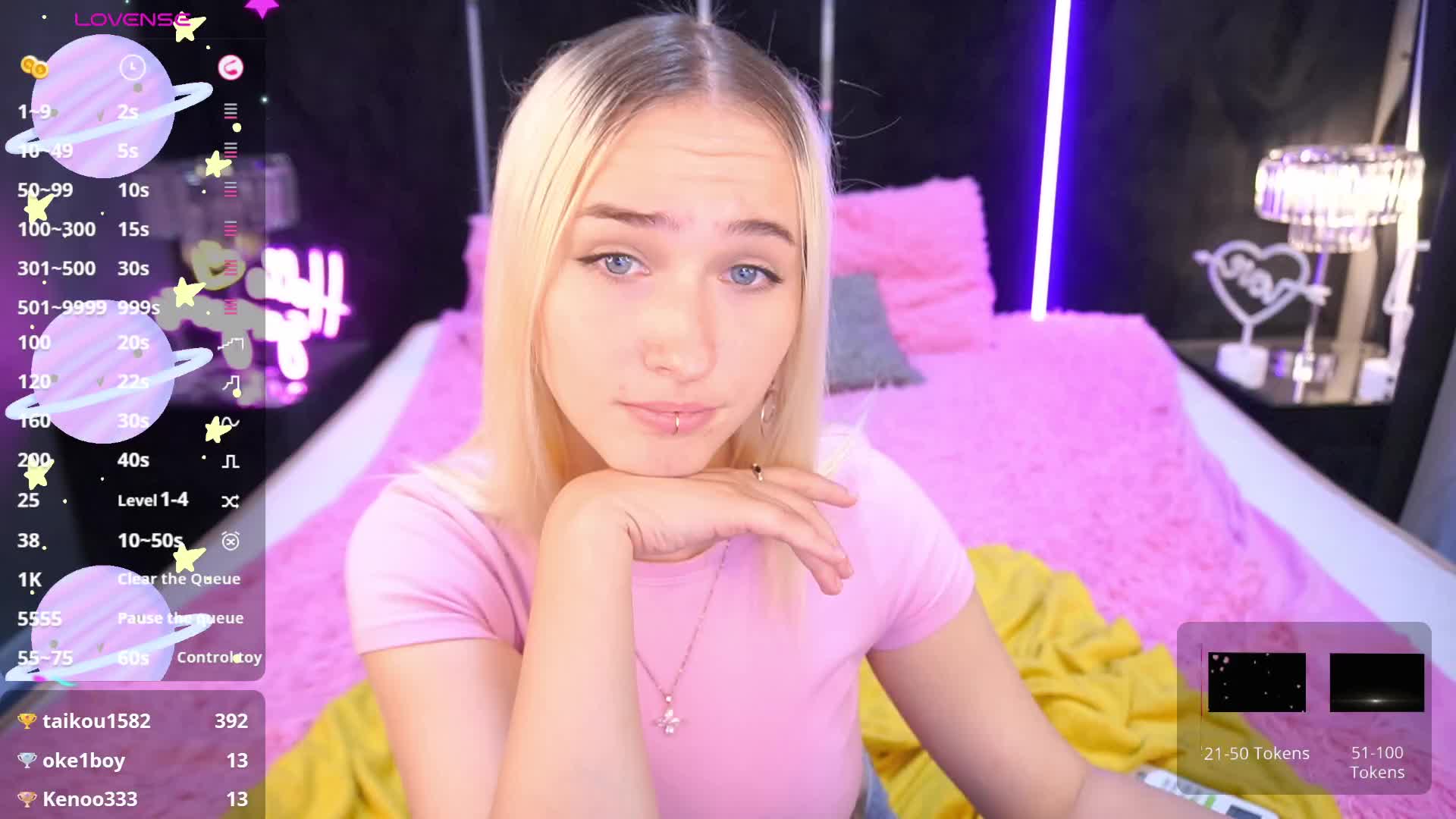 LilElfie Adult Chat September 17, 2025