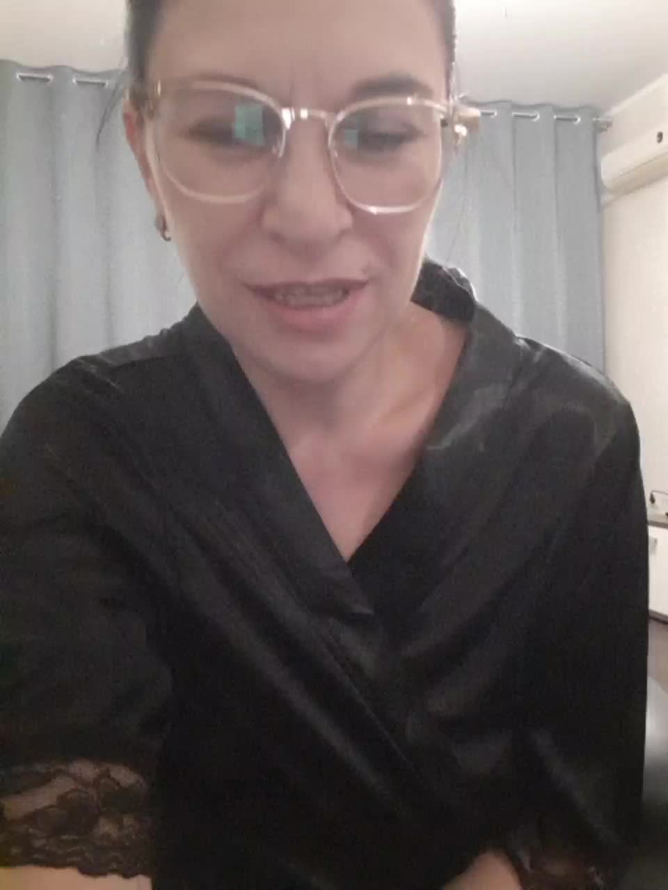 IriskaMai Adult Chat September 17, 2025