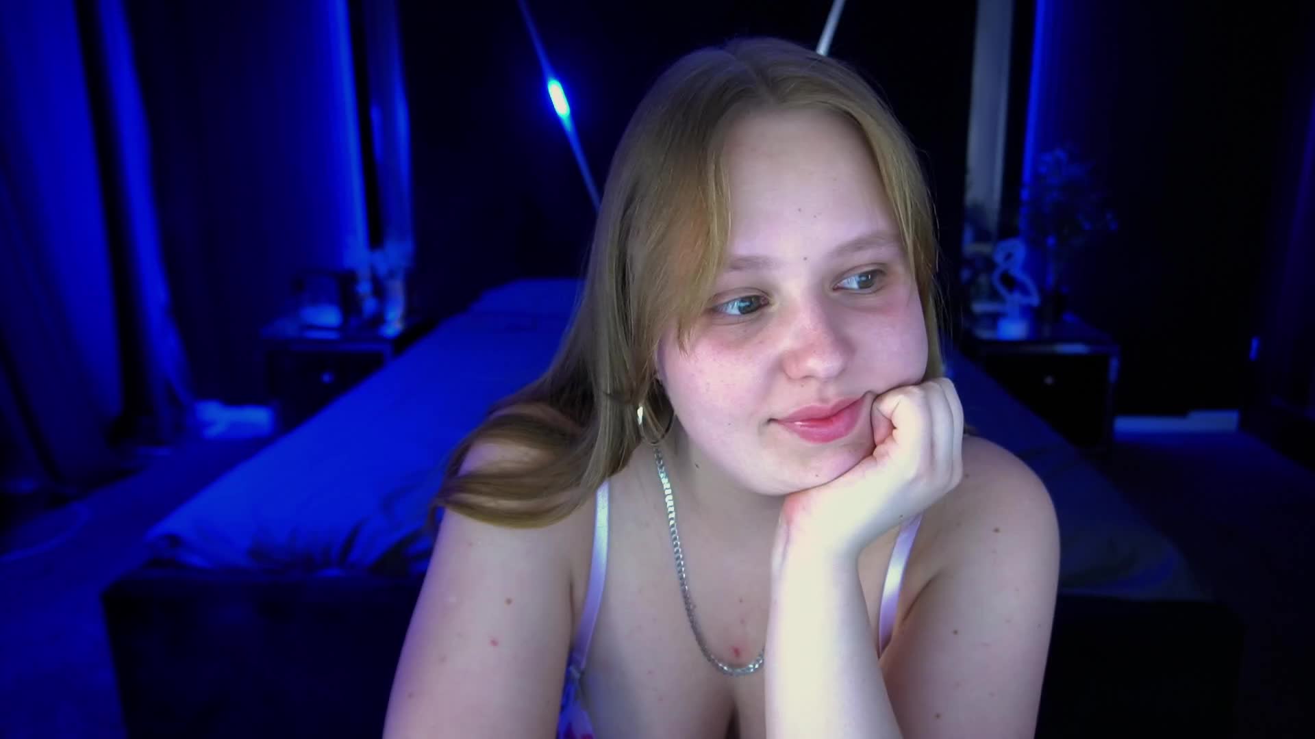 CrystallPaws Adult Chat September 17, 2025